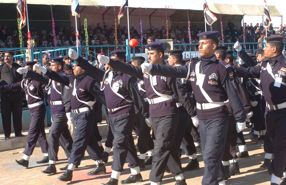 Coalition turns over An Najaf to Iraqis