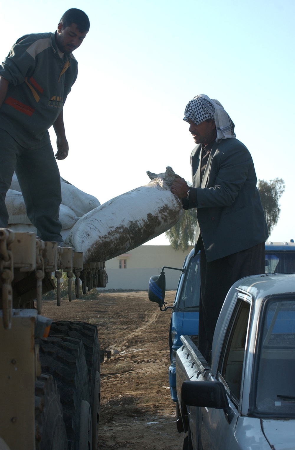 200,000 Pounds of Fertilizer Delivered to Al Rasheed Farmer's Union