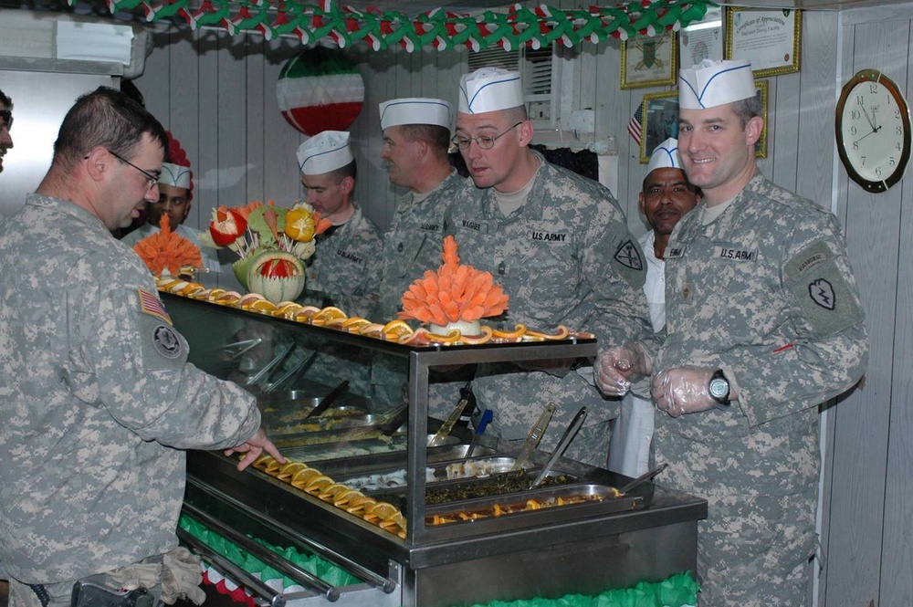 Santa Delivers to Baqubah