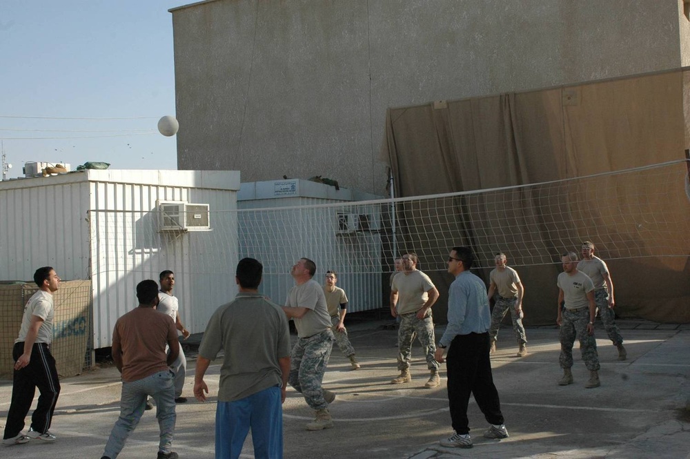 Santa Delivers to Baqubah