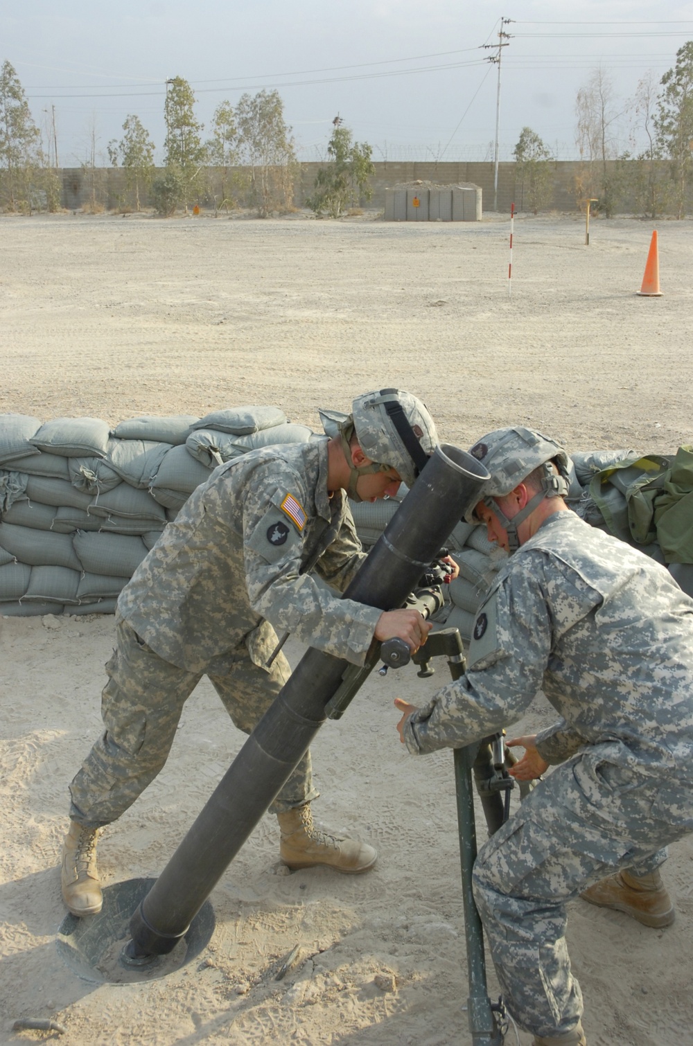 Soldiers practice mortar drills