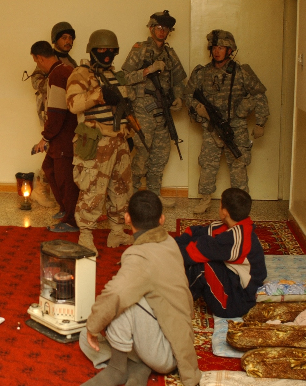 Iraqi Army Leads Search of Bakriya Village