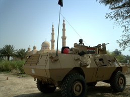 Iraqi National Police Work as Reaction Force
