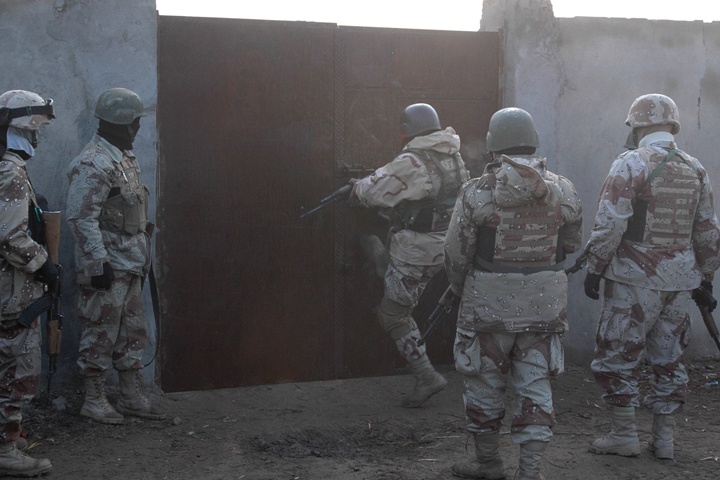 Iraqi soldiers participate in joint operations