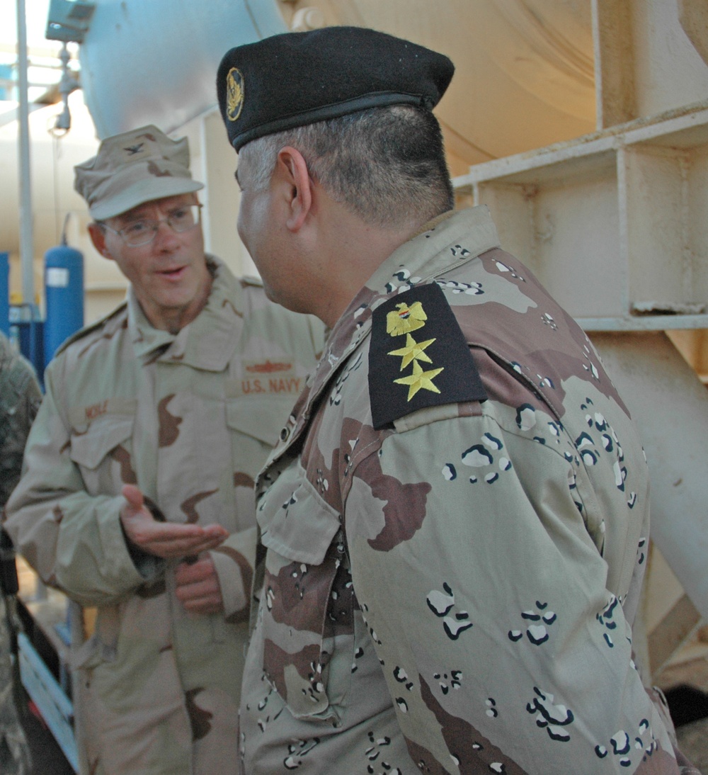 Coalition Efforts Help Iraqi Navy Succeed at Oil Terminal Protection