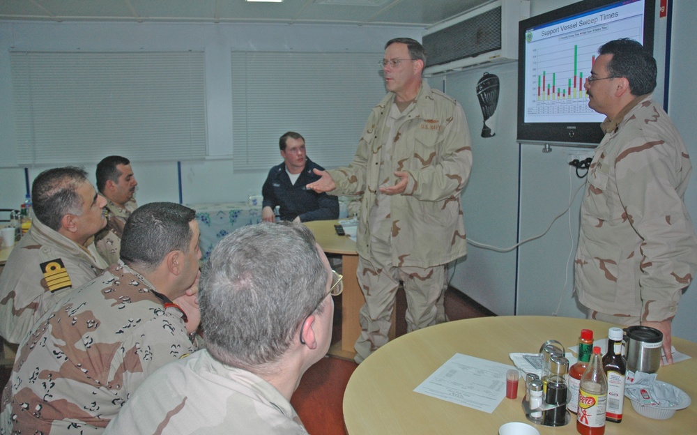 Coalition Efforts Help Iraqi Navy Succeed at Oil Terminal Protection