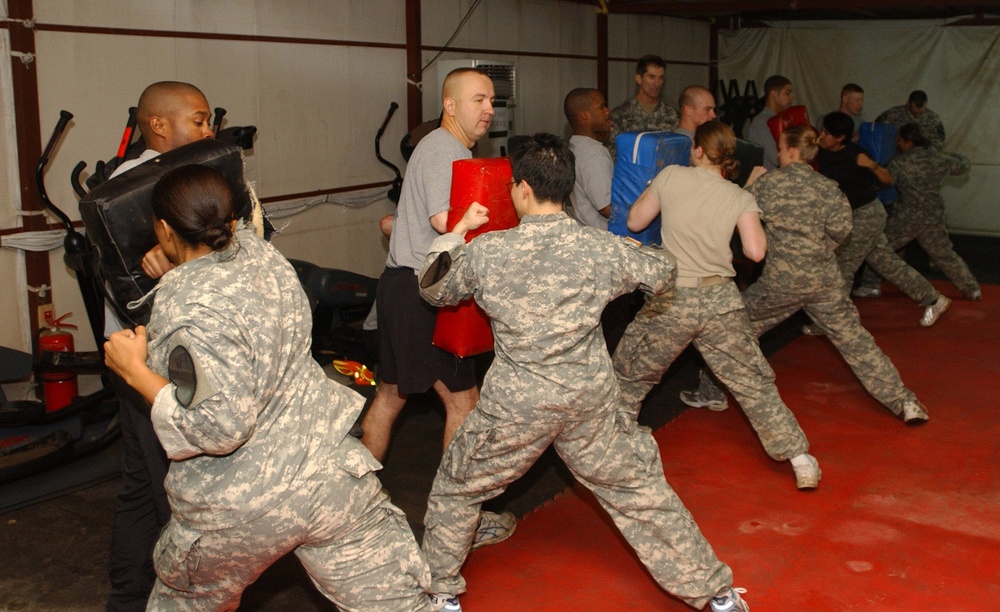 Women Soldiers Learn Self-Defense