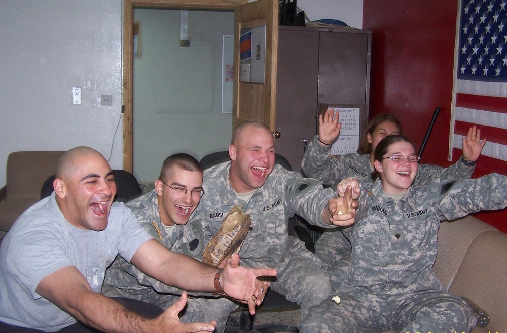 Soldiers watch Bears victory in Iraq