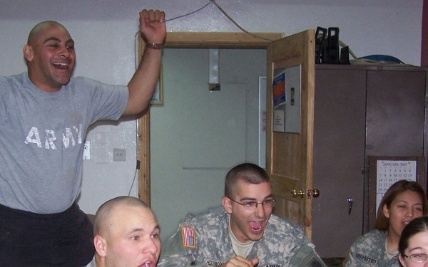Soldiers watch Bears victory in Iraq