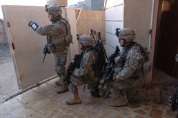 Army Life-cycle Breeds Close-knit Platoon