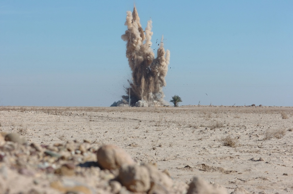 IA, CF Soldiers destroy suspected insurgent training site