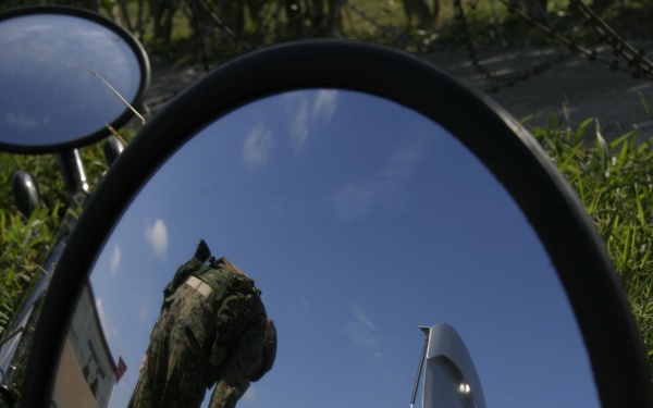 7th Comm Marines train for rear security