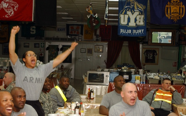 Soldier enjoys Super Bowl XLI from combat zone