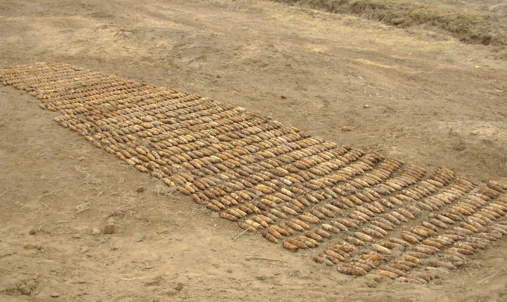 Iraqi Troops, Mountain Soldiers Find Largest Cache in Commando Brigade Hist