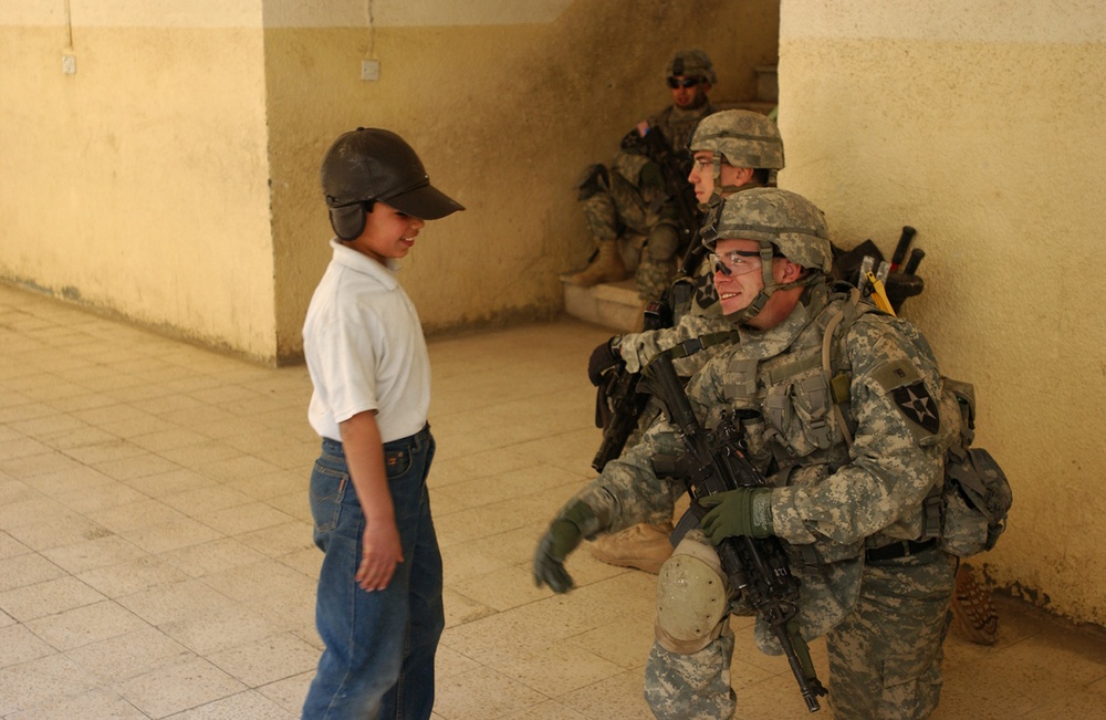 Strykers Soldiers Work to Make Baghdad Streets Safer