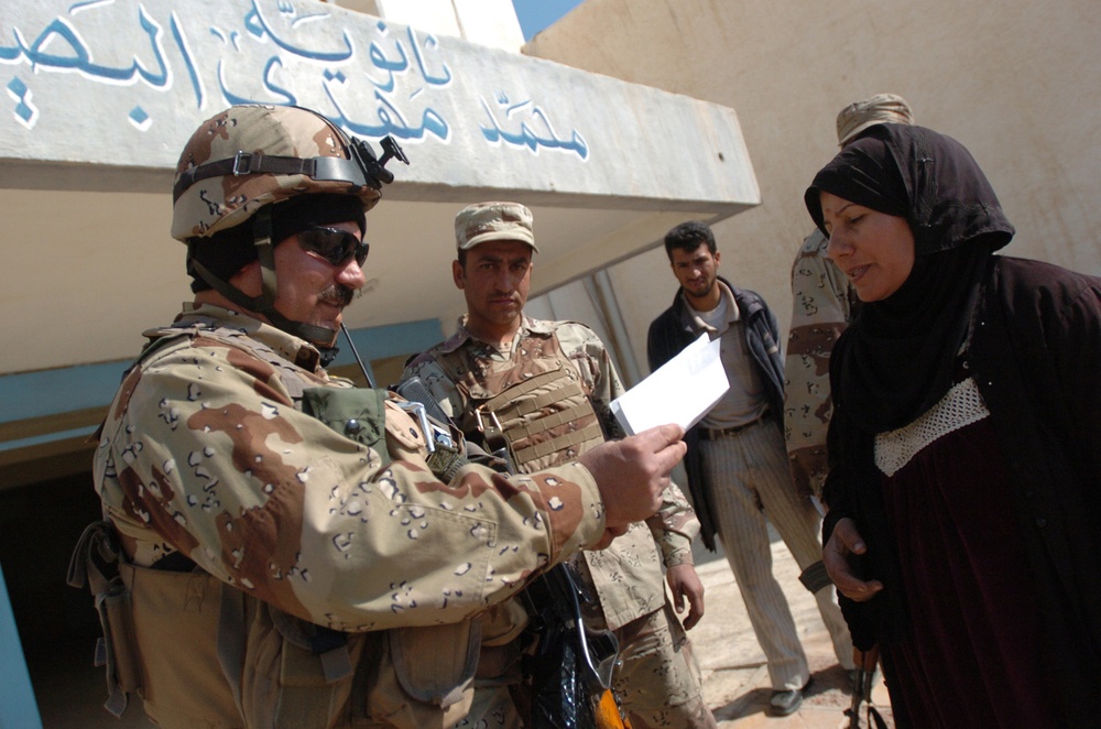 Girls' School in Abu Ghraib Benefits From Iraqi Army, Coalition Support