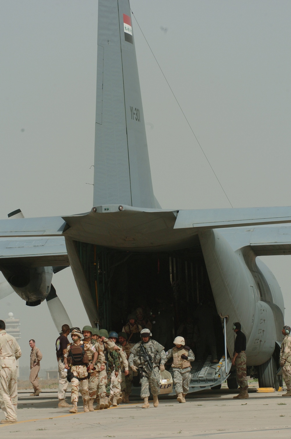 Kurdish soldiers arrive to secure Baghdad
