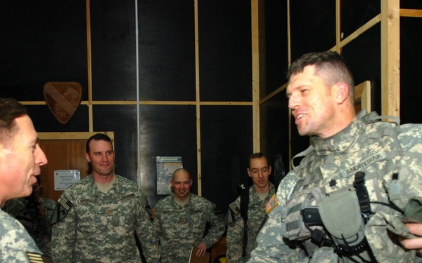 MNF-I Commander Meets "Ironhorse"