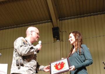 Chely Wright Concert in Iraq