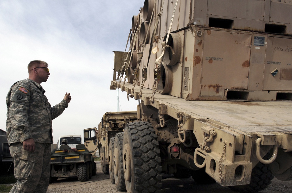 DVIDS Images Soldiers Load An Environmental Control Unit Image 2 Of 3 