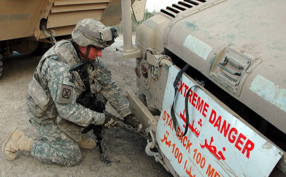 Consequence Management Team Keeps Soldiers Rolling