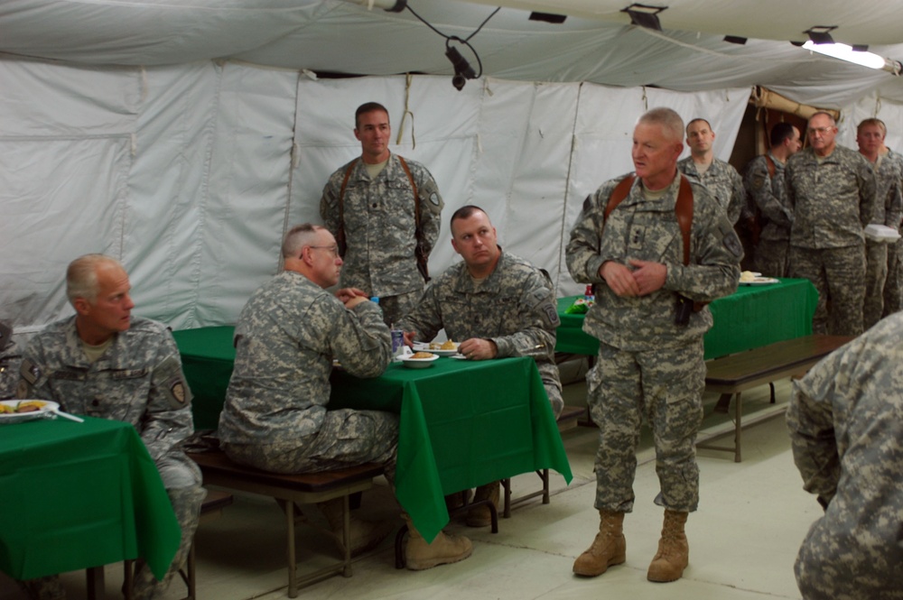Guard Leader Visits Deployed Guardsmen in Afghanistan, Praises the Citizen