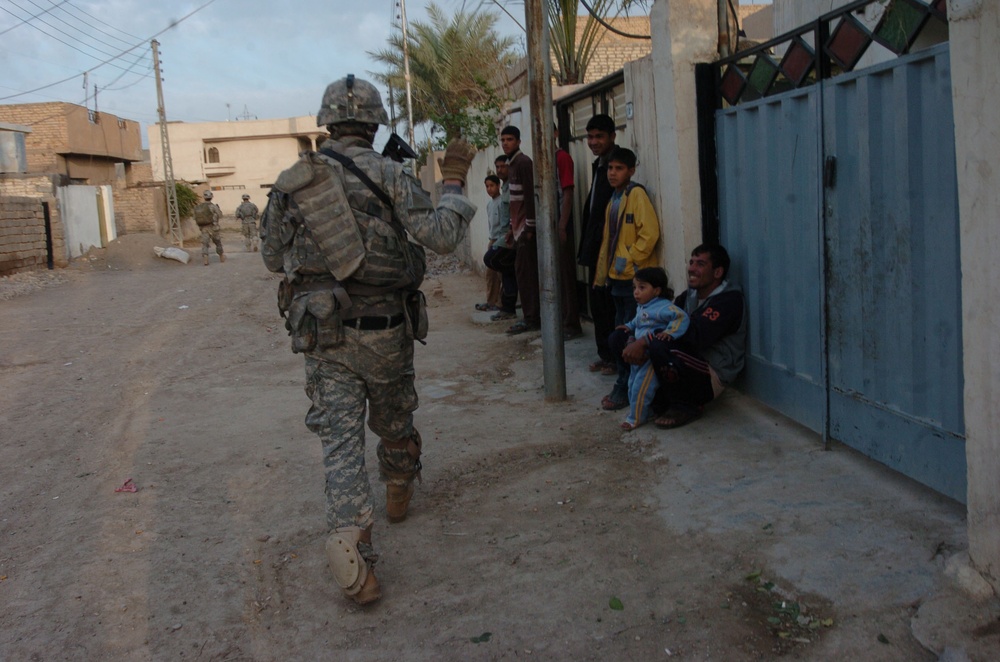 Strykers Enter Baqubah