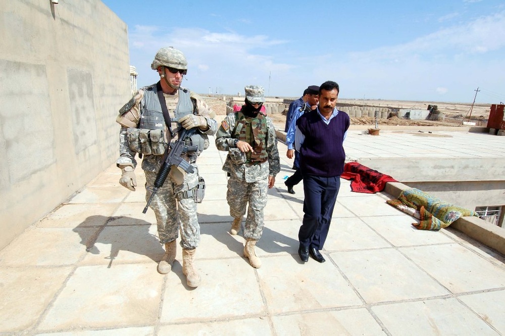 Wyoming Army National Guard helps build Iraqi police department from the gr