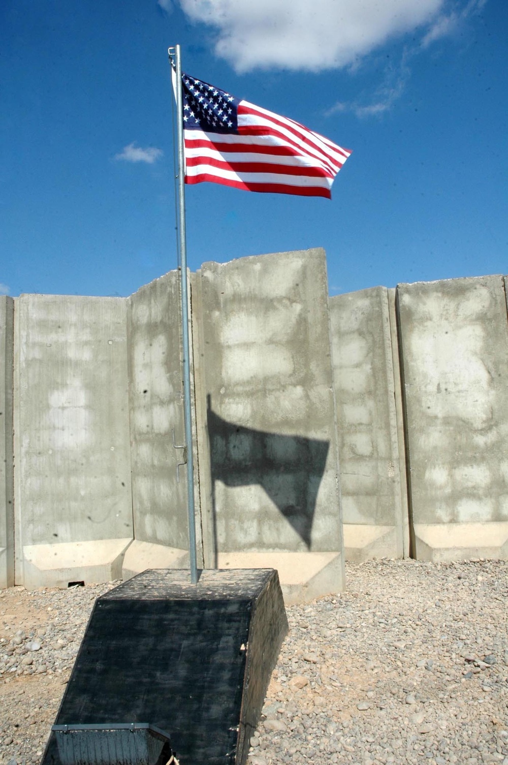 Flags Make Way From Iraq To America's Front Yards