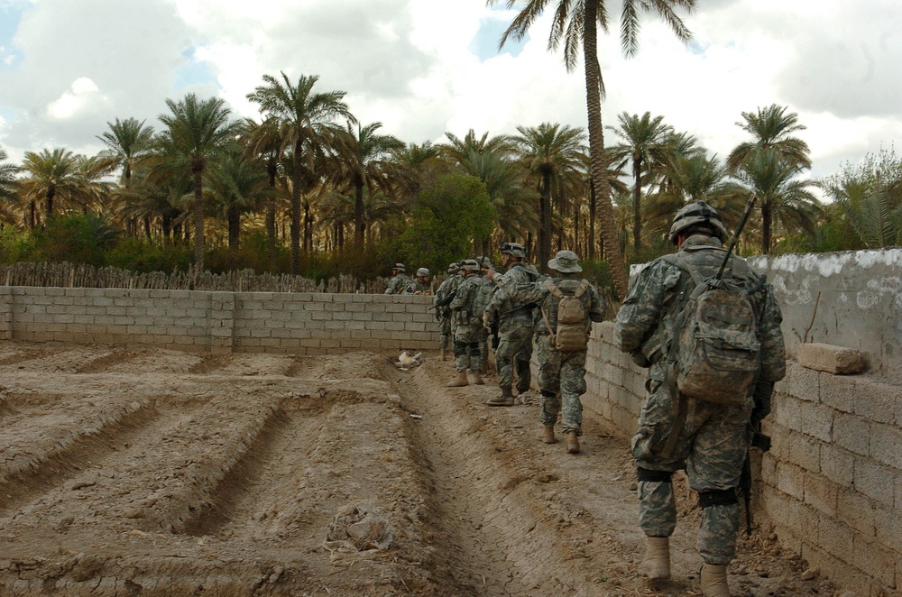 Stryker Soldiers Clear Baqubah Palm Groves