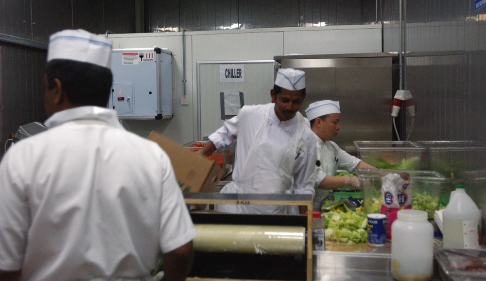 Dining facility on Victory Base Complex marks opening