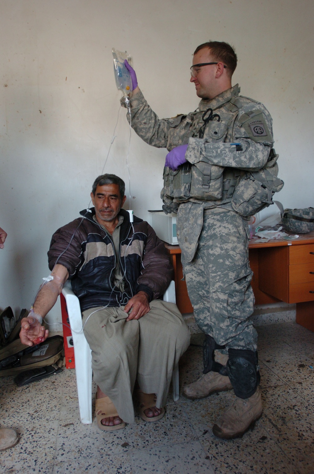 Iraqi, U.S. Army provide Baqubah-area residents with medical care