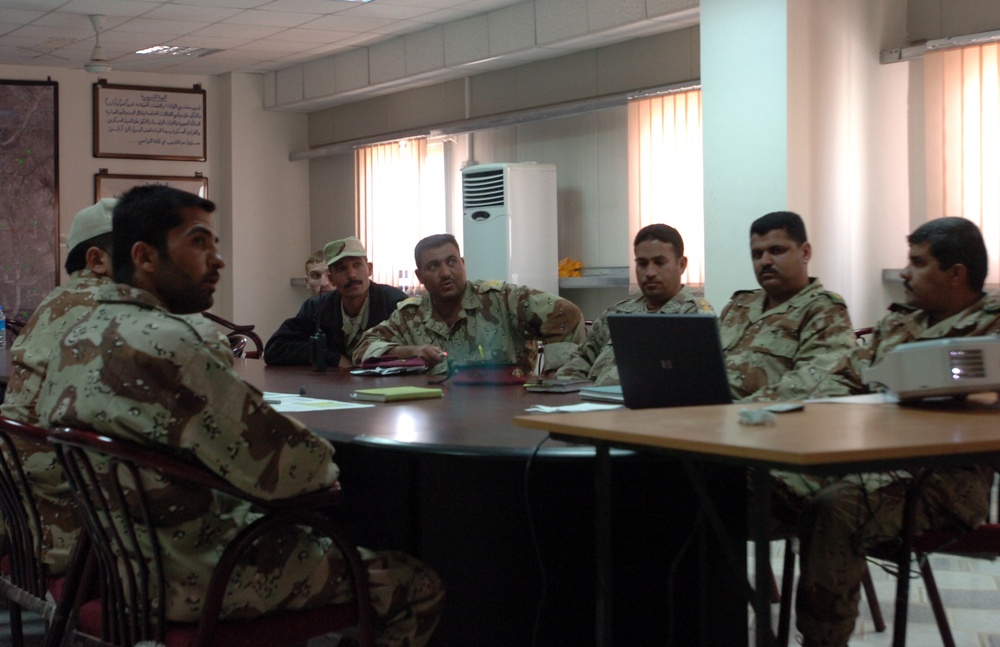 Iraqis take the lead in Counterinsurgency training