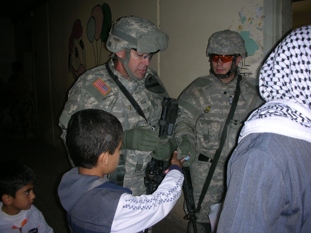 2-12 Cav holds free health clinic in Baghdad