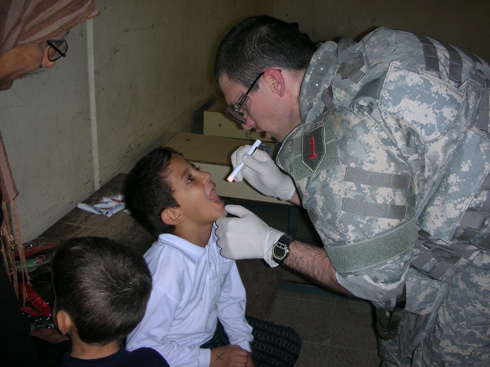 2-12 Cav holds free health clinic in Baghdad