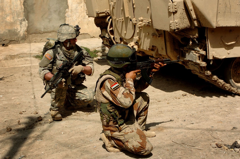 Cavalry Soldiers engage insurgents in Baqubah