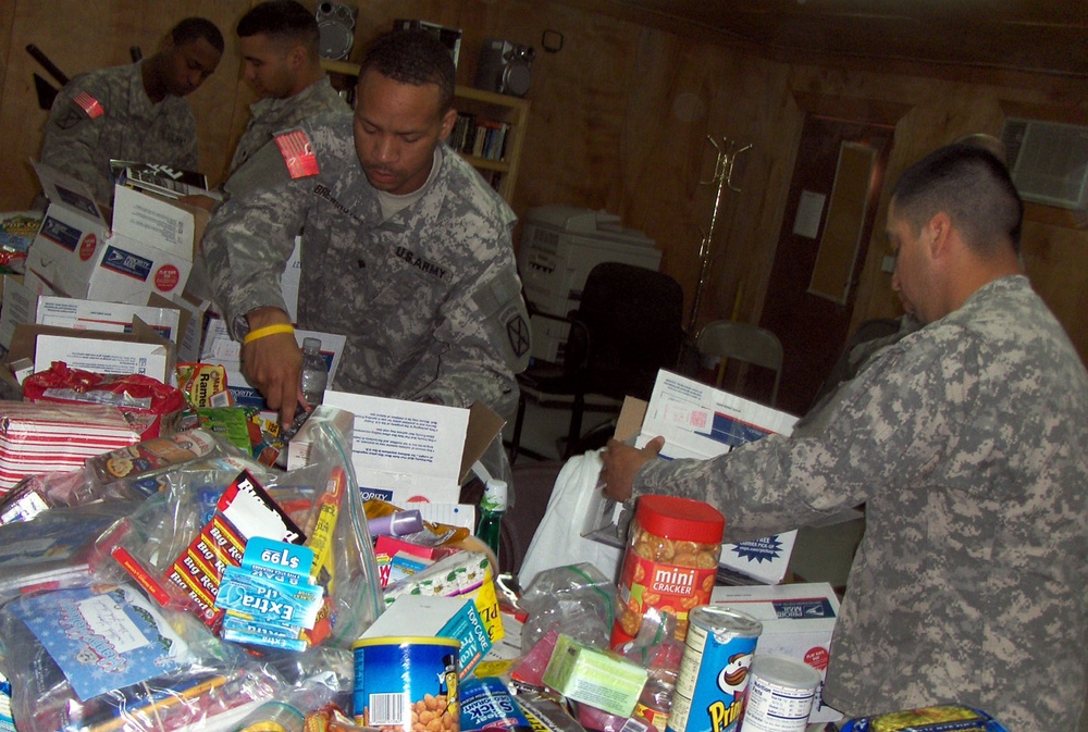 DVIDS News Utica Radio Station Sends Soldiers a Taste of Home
