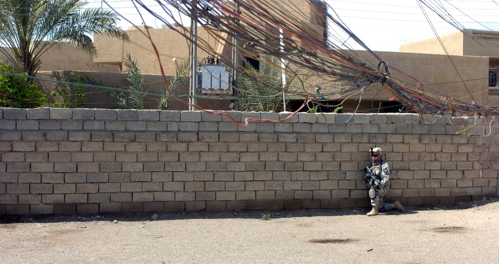 Iraqi, Stryker units crack down on Ghazaliyah security