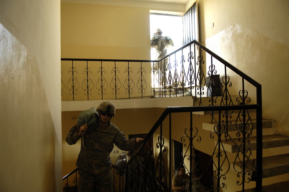 6th Squadron, 9th U.S. Cavalry Soldiers patrol, build in Shakarat
