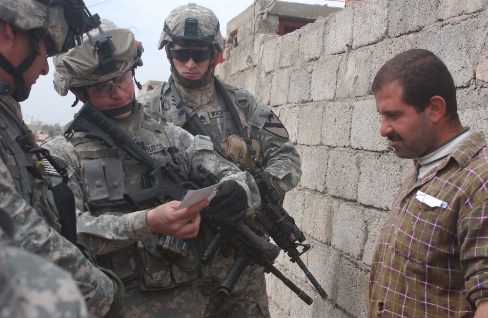 1st Cav. Div. Soldiers test explosives residue in Mosul