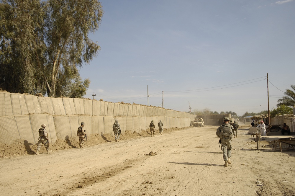 6th Squadron, 9th U.S. Cavalry Soldiers patrol, build in Shakarat