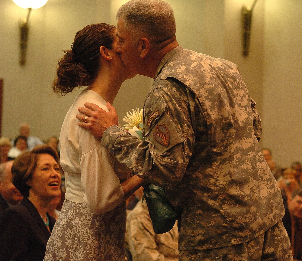 Retirement Ceremony Held for Gen. Abazaid