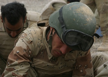 Iraqi soldiers train at Iraqi Army School of Infantry