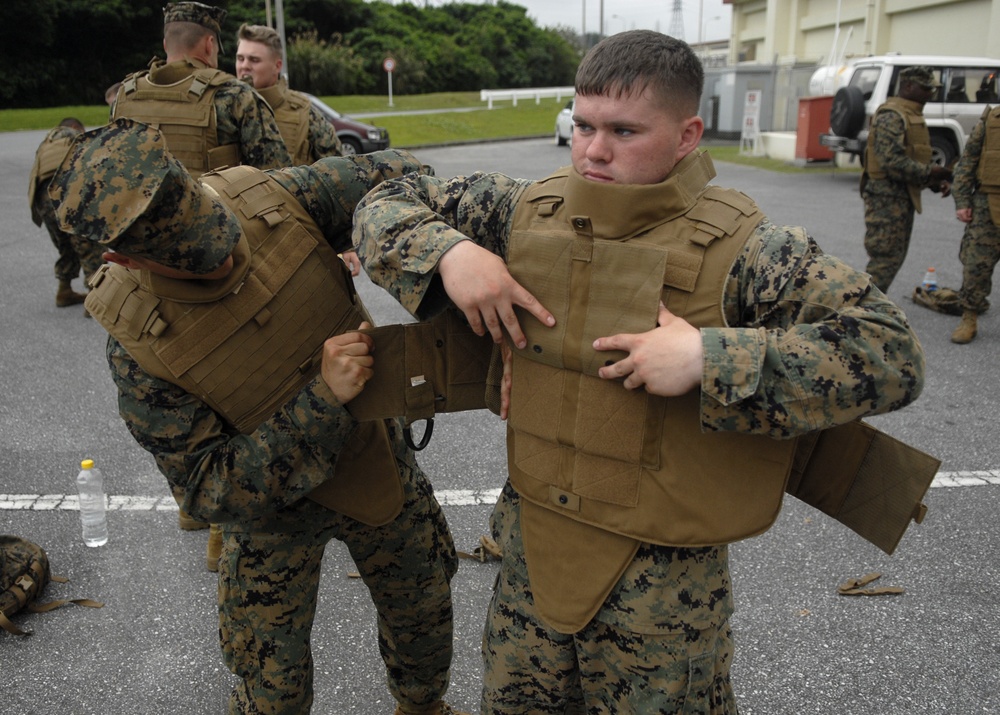 Okinawa Marines First to Receive New Body Armor