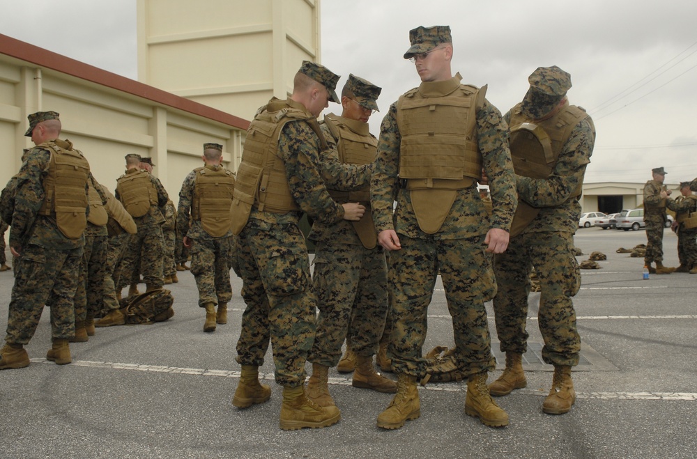 Okinawa Marines First to Receive New Body Armor