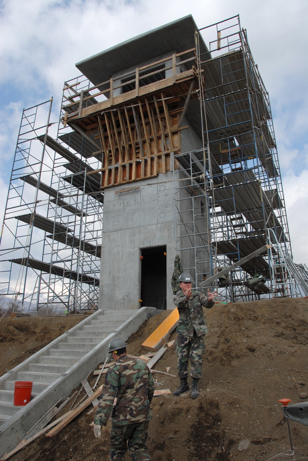 Seabees Complete Watch Tower at Camp Fuji