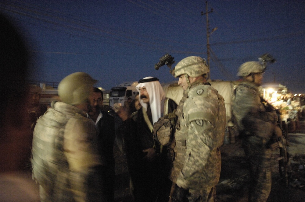 Soldiers re-supply Alzab