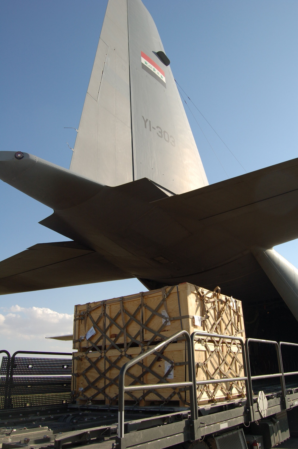 Iraqi Air Force delivers supplies to Tal Afar