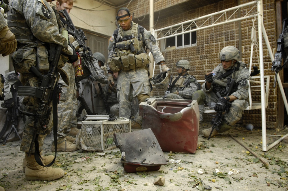 Stryker Soldiers Cordon and Search Old Baqubah