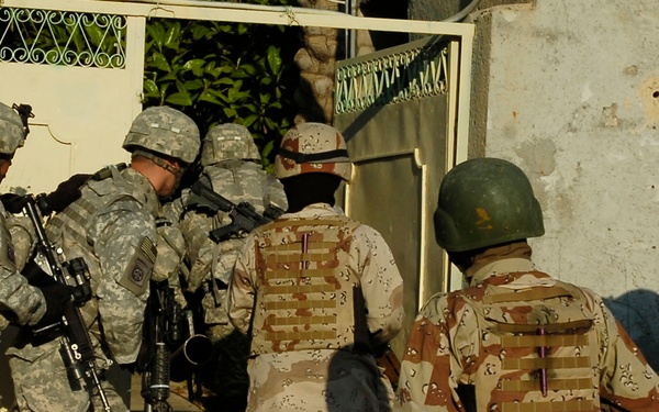 Paratroopers rid Ad Dawr of insurgents